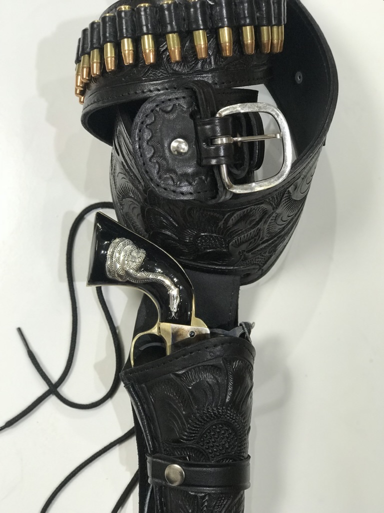 Uberti 1851 Navy leather rig closeup